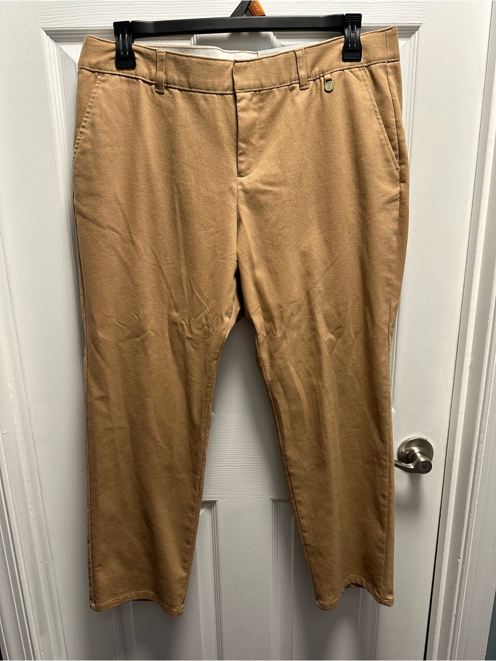 Liz Claiborne Tan Women’s Straight-Leg Trousers - NWT